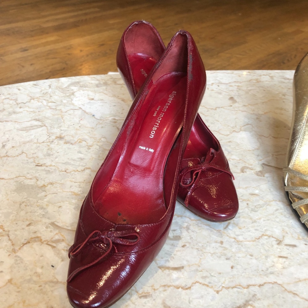 Sigerson Morrison crimson pumps Size 8